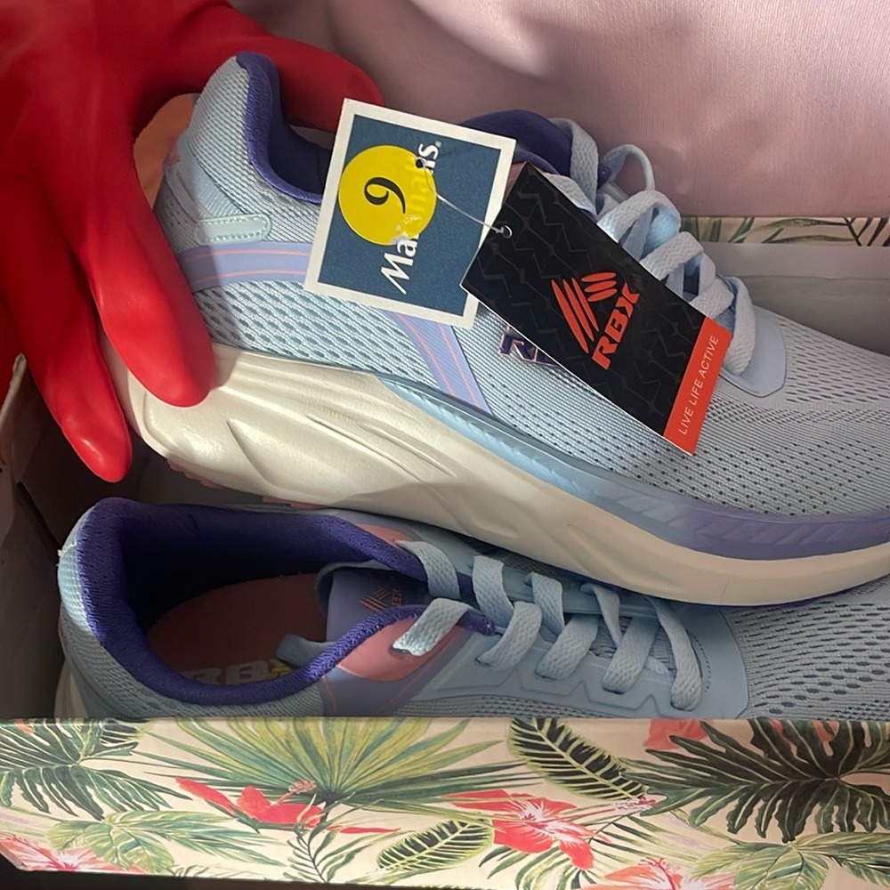 Reebox RBX New Women Sports Shoes size 9
